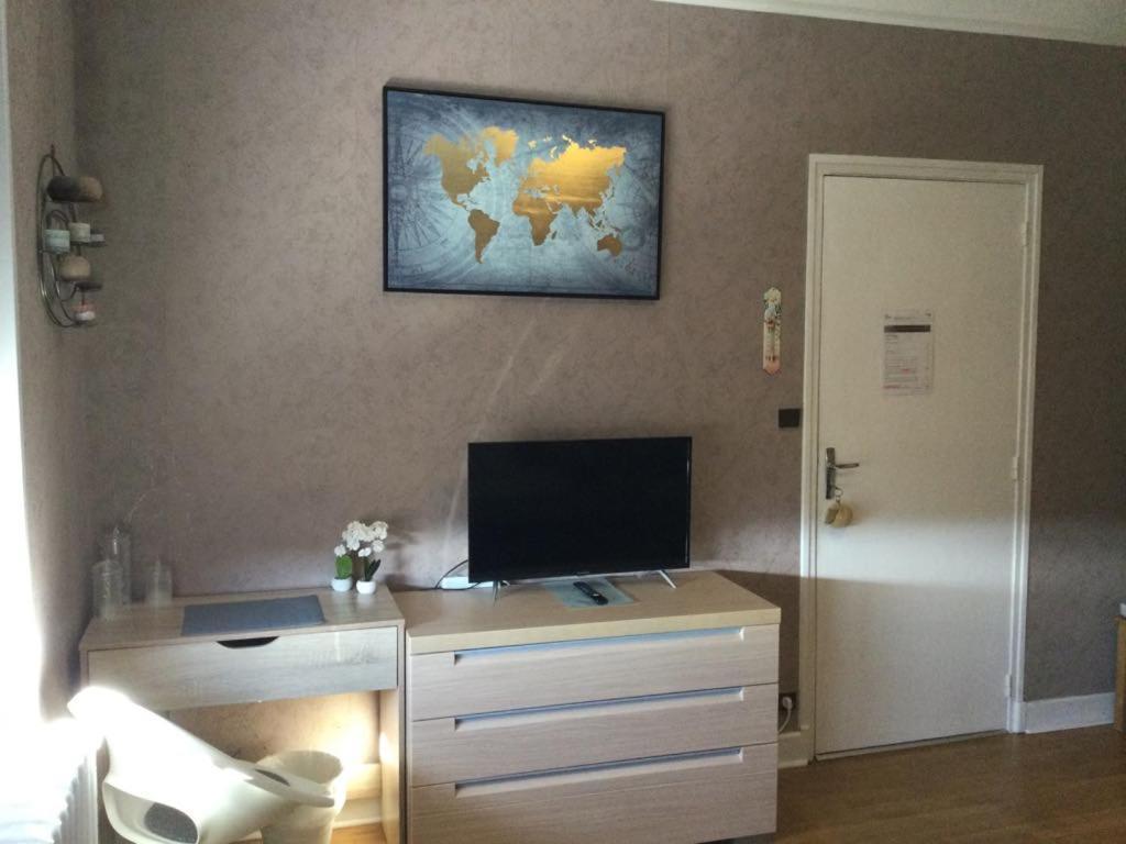Couleur Framboise Daire Longwy Dış mekan fotoğraf